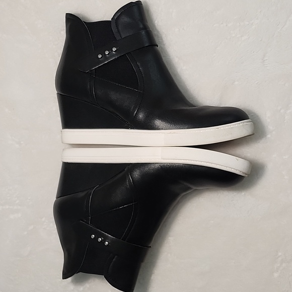 Linea Paolo Freshton Leather Wedge Ankle Booties Boots Black Women’s Size 9 1/2 - Picture 7 of 16